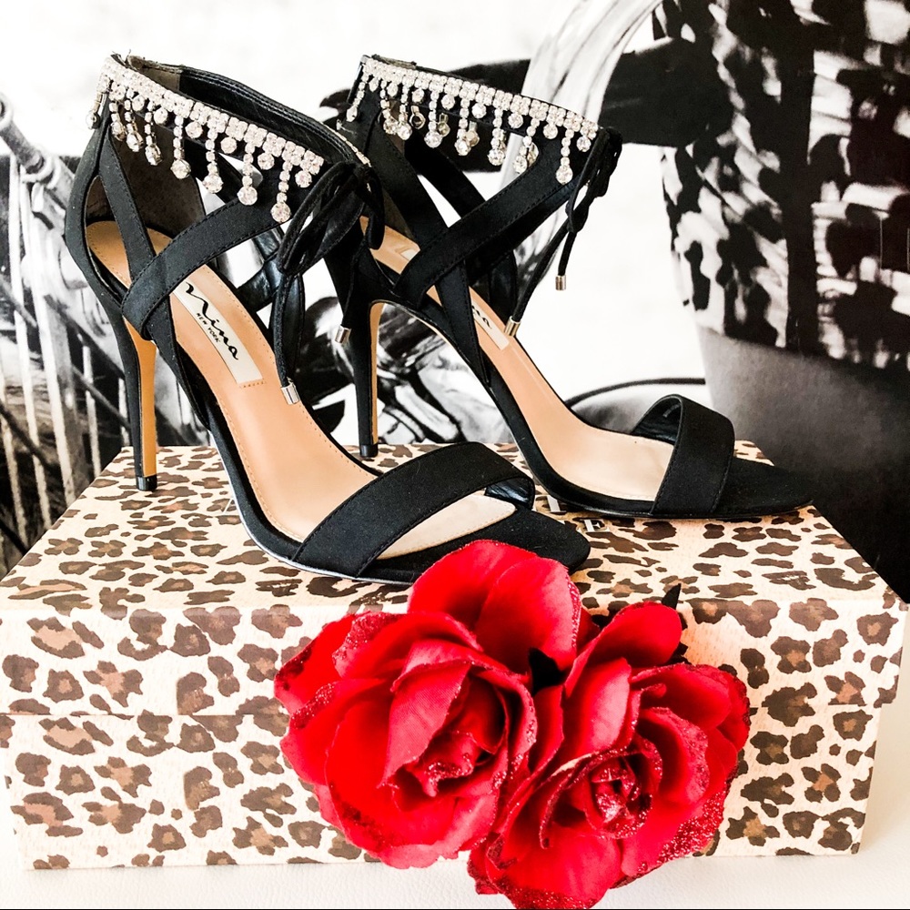 ❤️ Nina Collina Fringe Rhinestone Ankle Sandal